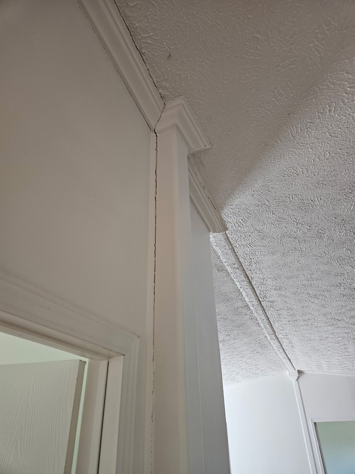 Crack across a mobile home ceiling